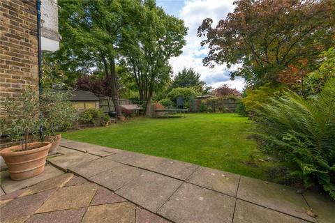 10a Aylestone Avenue, London, NW6 7AA