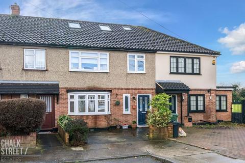 4 bedroom terraced house for sale, Lime Close, Romford, RM7
