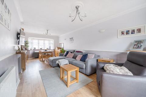 7 Lime Close, Romford, RM7 7BD
