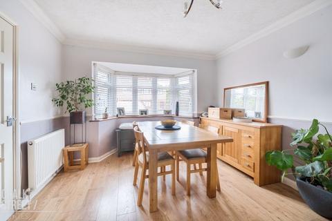 7 Lime Close, Romford, RM7 7BD