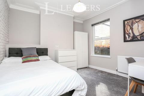1 bedroom in a house share to rent, Howson Road, Brockley, SE4