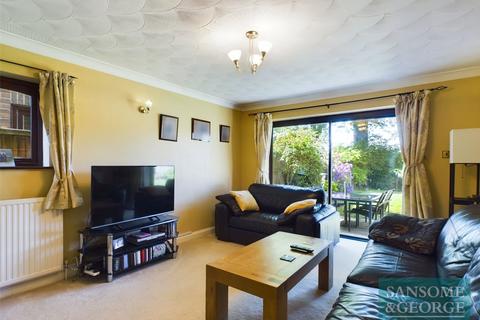 4 bedroom detached house for sale, Oakmead, Bramley, Hants, RG26