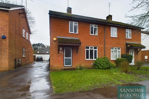 2 bedroom semi-detached house for sale - Birch Road, Tadley, Hampshire, RG26