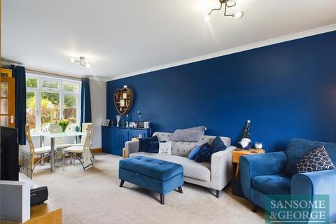 44 Birch Road, Tadley, RG26 4QS