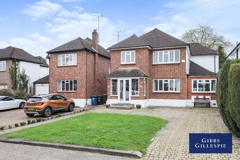 4 bedroom detached house to rent, Murray Crescent, Pinner