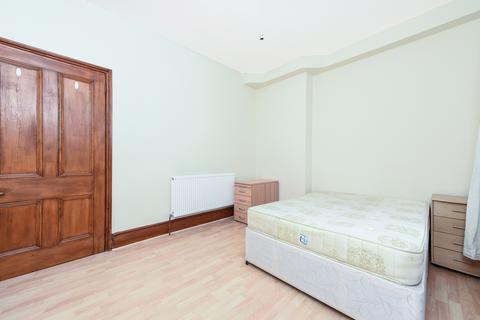 1 bedroom apartment to rent - Halesworth Road, London, SE13