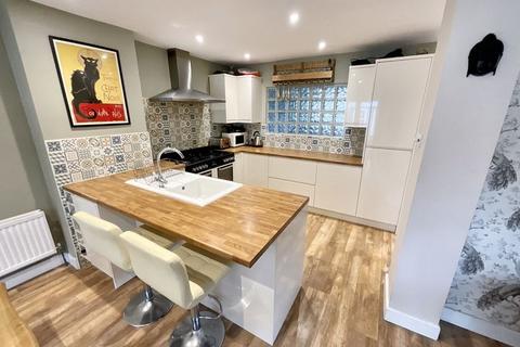 4 bedroom semi-detached house for sale, BURTON  CHRISTCHURCH