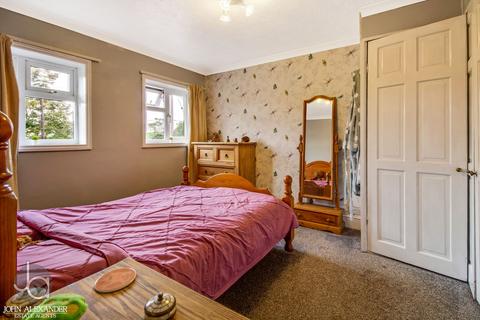 11 Cedar Avenue, Tiptree, Colchester, CO5 0NR