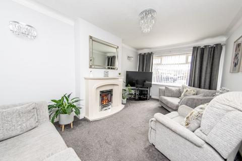 2 bedroom semi-detached bungalow for sale - The Oval, Rothwell, Leeds