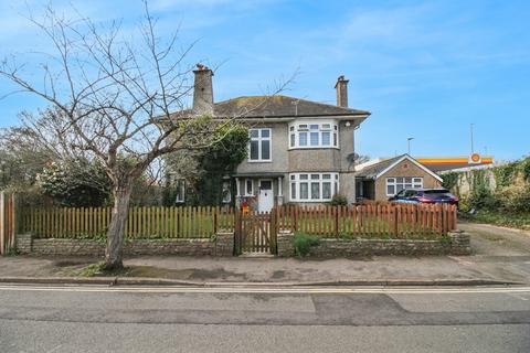 5 bedroom detached house for sale, Manor Road, Christchurch BH23