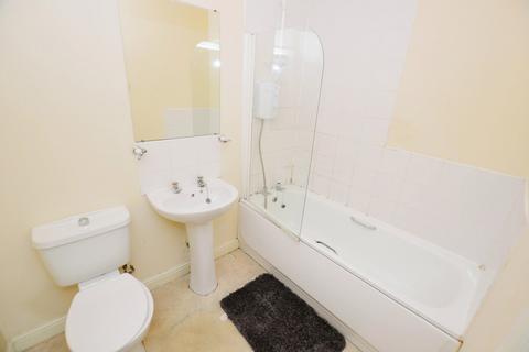 2 bedroom flat for sale, 3 New Belvedere Close, Manchester, Stretford, M32