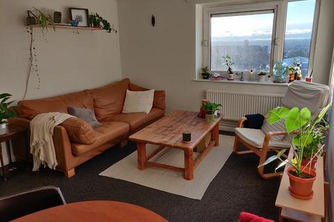2 bedroom flat to rent, Ash View, Radford, Nottingham, NG7 3BY