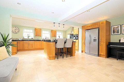 12 Hayton Close, Luton, LU3 4HD