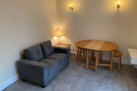 1 bedroom flat to rent - Sciennes House Place, Marchmont, Edinburgh