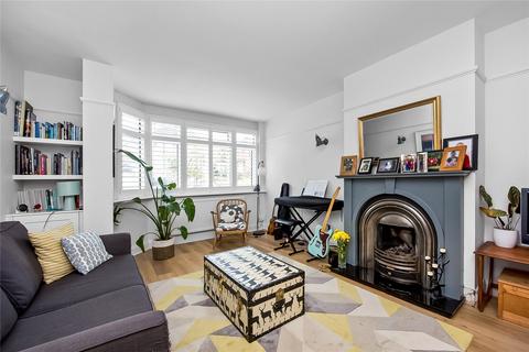 4 Sunset Gardens, London, SE25 4AX