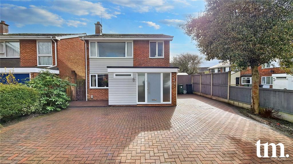 Rayne, Braintree CM77 4 bed detached house for sale £410,000
