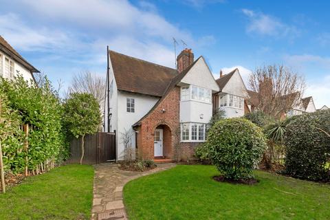 54 Willifield Way, London, NW11 7XT