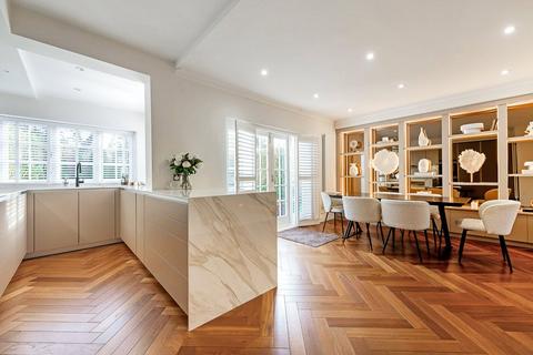 54 Willifield Way, London, NW11 7XT