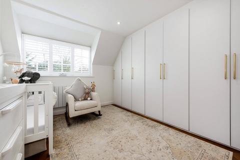 54 Willifield Way, London, NW11 7XT