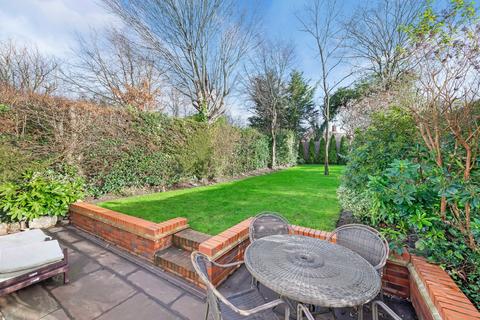 54 Willifield Way, London, NW11 7XT