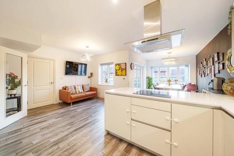 4 bedroom semi-detached house for sale - Rosebay Crescent, Warfield, Bracknell