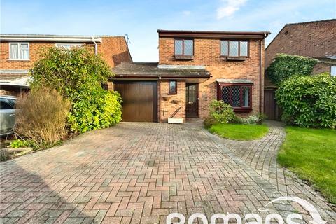 4 bedroom detached house for sale - Globe Farm Lane, Blackwater, Camberley