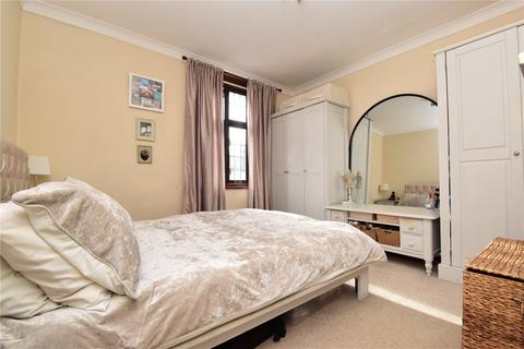 2 bedroom terraced house for sale, St. Martins Road, Dartford, Kent, DA1