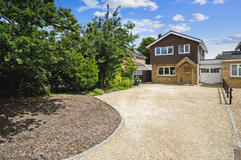 4 bedroom detached house for sale, Denham Lane, Chalfont St Peter, Gerrards Cross, Buckinghamshire