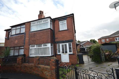 3 bedroom semi-detached house for sale - Chatswood Drive, Leeds, West Yorkshire