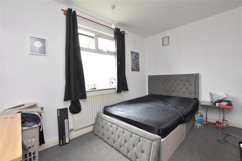 3 bedroom semi-detached house for sale, Victoria Park Avenue, Kirkstall, Leeds, West Yorkshire