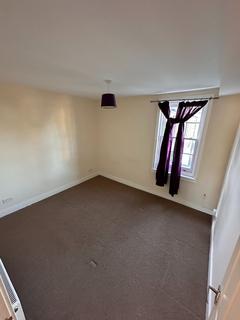 2 bedroom terraced house for sale, Saunders Street, Gillingham