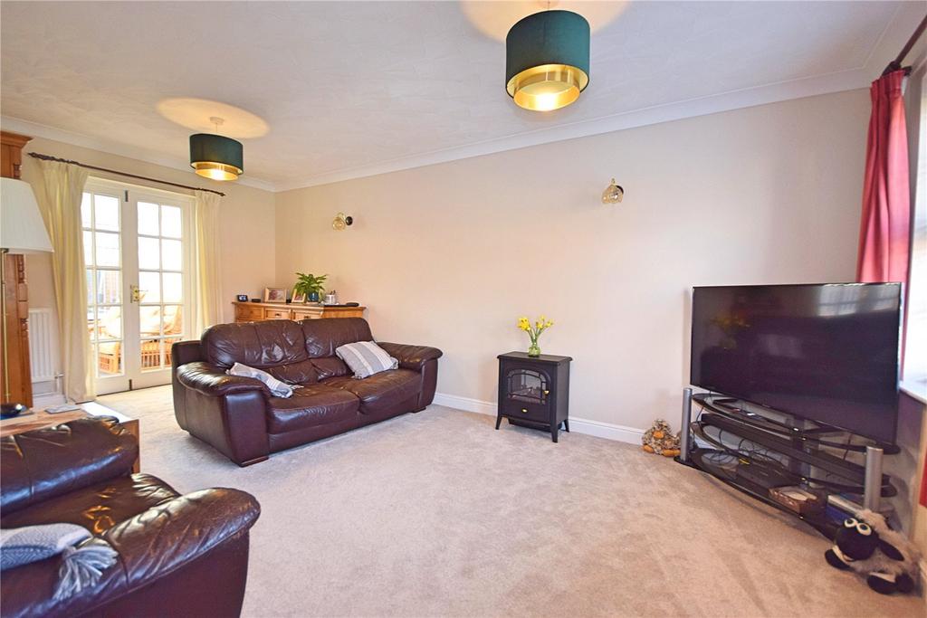 Park Avenue, Kerry, Newtown, Powys, SY16 3 bed detached house for sale