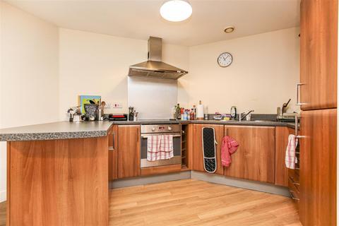 2 bedroom apartment for sale, Worsdell Drive, Gateshead NE8
