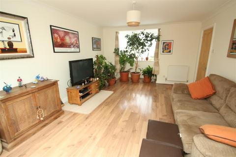 19 Angler Road, Salisbury, SP2 9PB