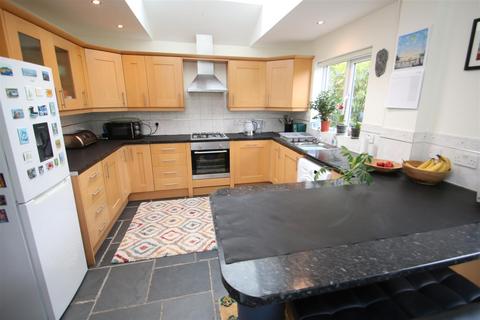 19 Angler Road, Salisbury, SP2 9PB