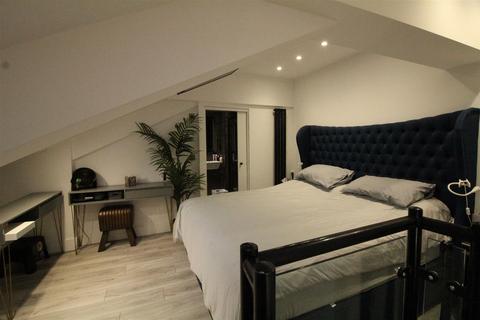 1 bedroom duplex for sale, Mill House, Textile Street, Dewsbury