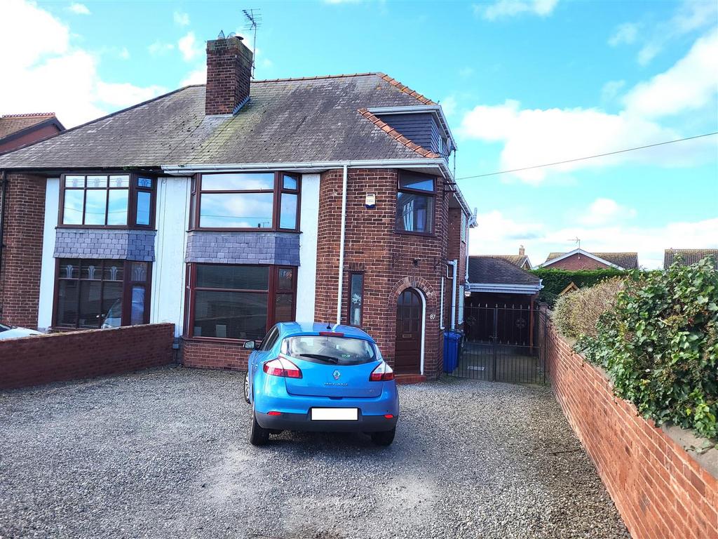 Rhuddlan Road, Rhyl 5 bed semidetached house for sale £285,000