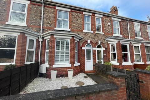 2 bedroom house to rent, Mayors Road, Altrincham