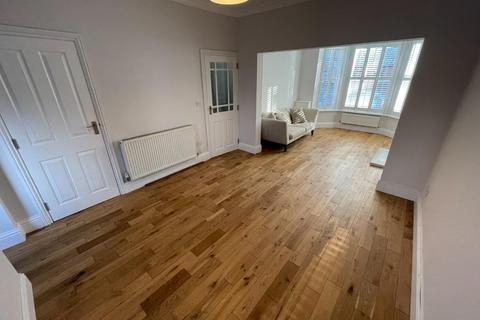 2 bedroom house to rent, Mayors Road, Altrincham