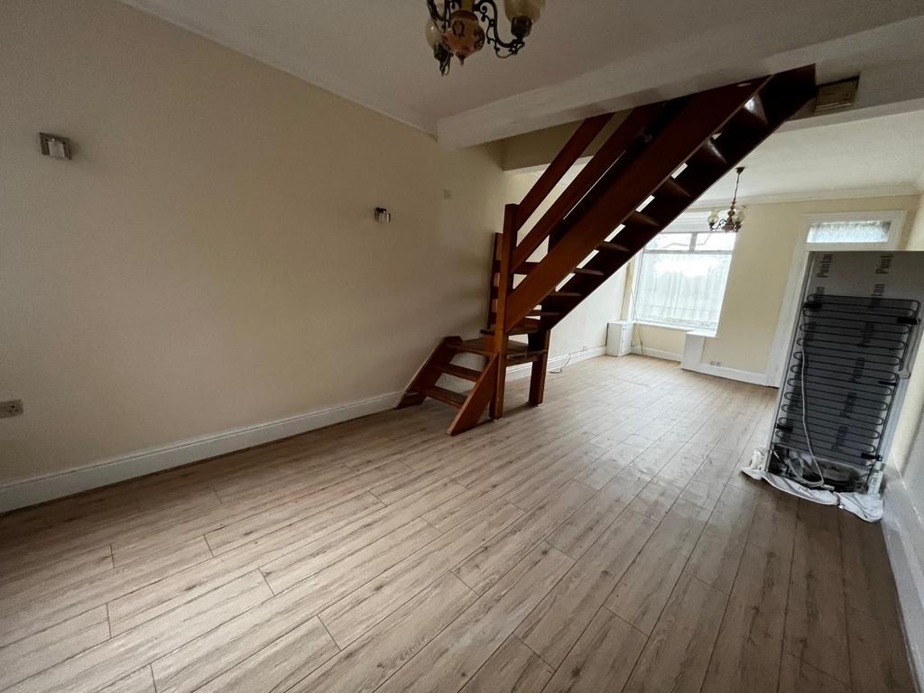 Living Dining Area4.jpg