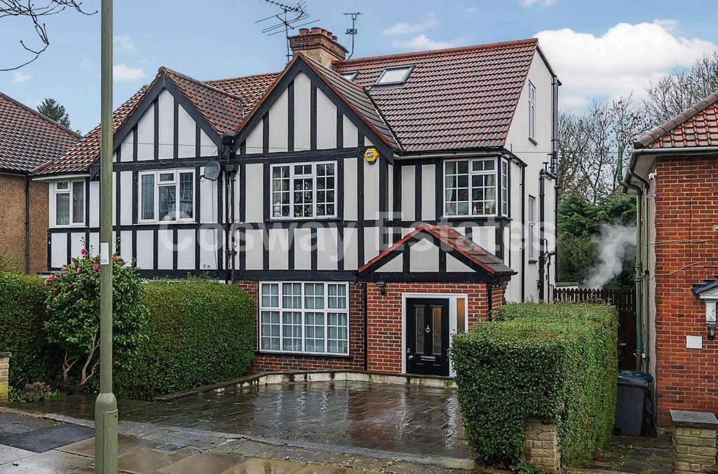 Farm Road, Edgware 4 bed house for sale £850,000
