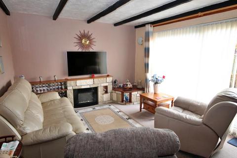3 bedroom terraced house for sale, Caledonian, Tamworth