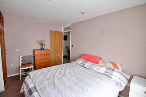 53 Caledonian, Tamworth, B77 2EB