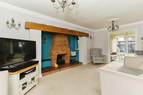 4 bedroom detached house for sale, Osborne  , Tamworth