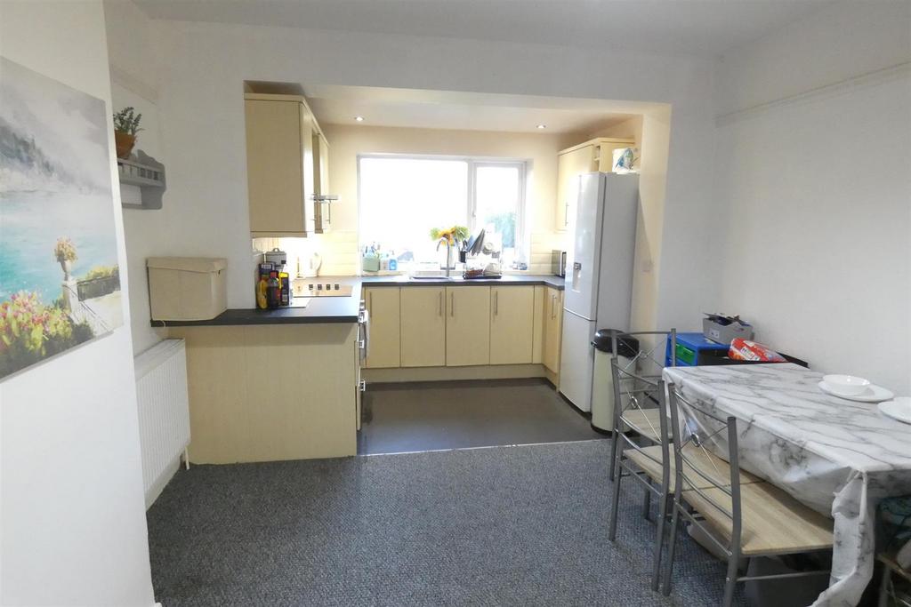 Family dining kitchen area