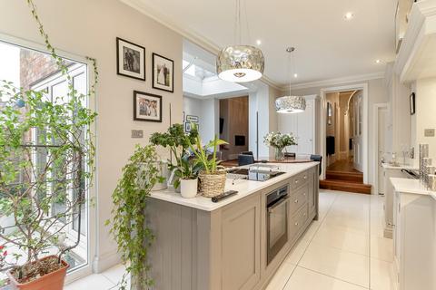 1 Crescent Parade, Ripon, HG4 2JE