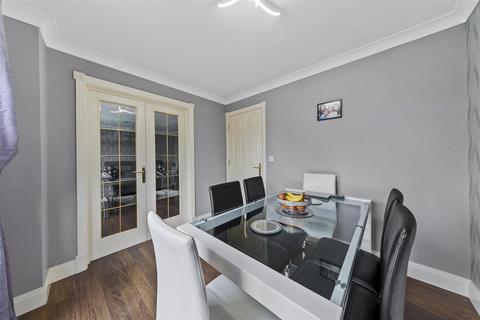 5 bedroom house for sale, Garwood Crescent, Milton Keynes MK8