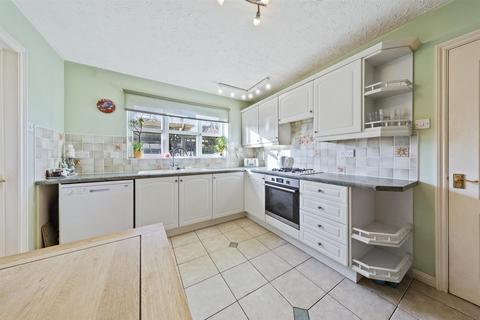 4 bedroom detached house for sale - Sharkham Court, Milton Keynes MK4
