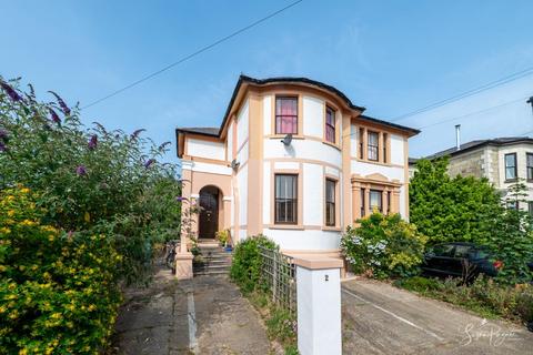 4 bedroom maisonette for sale, Royal Crescent, Sandown