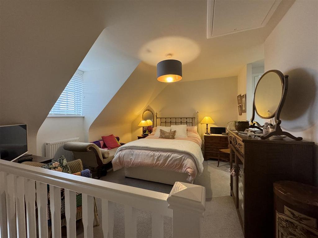 Principal bedroom 1 a